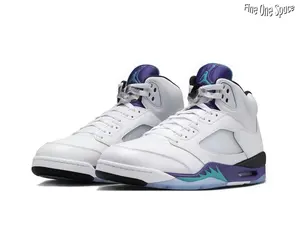 Trendy White High-Top Athletic Shoes, Smooth Leather & Mesh Construction, Bold Purple & Teal Trim, Padded Ankle Collar, Shock-Absorbing Non-Slip Sole, Versatile Footwear for Street Style & Casual Wear