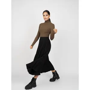 STRIPE RIBBED TURTLENECK-TAN STRIPE