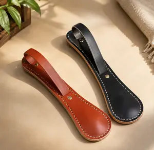 Handcrafted Leather Craft Tool, Smooth Grip Handmade Leather Accessory for Daily Use and Desk Storage