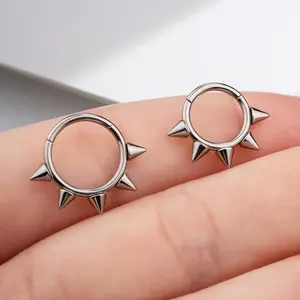 OUFER 16G Hypoallergenic Titanium Spiked Hinged Septum Ring - Body-Safe Piercing Jewelry, Unisex Short Spikes Titanium Nose Hoops for Nose Piercing, 8mm-10mm Inner Diameter