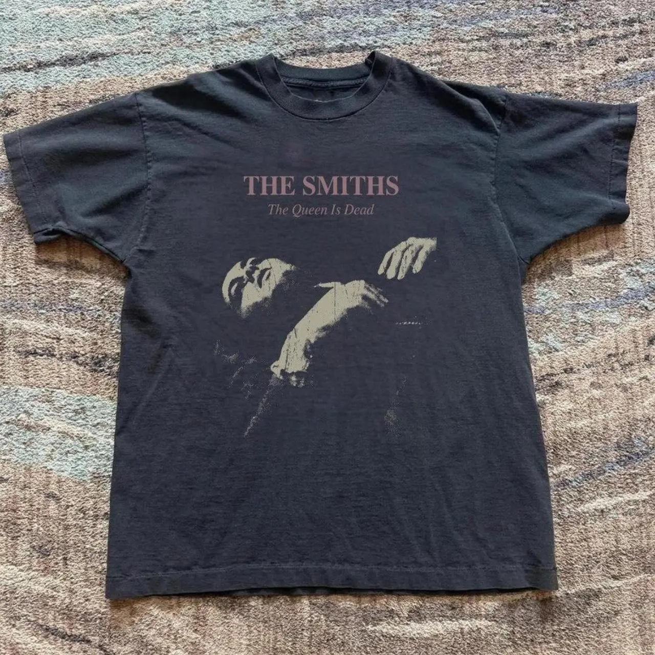 Gildan women’s black T-shirt, 14a The Smiths black band tee T-shirt