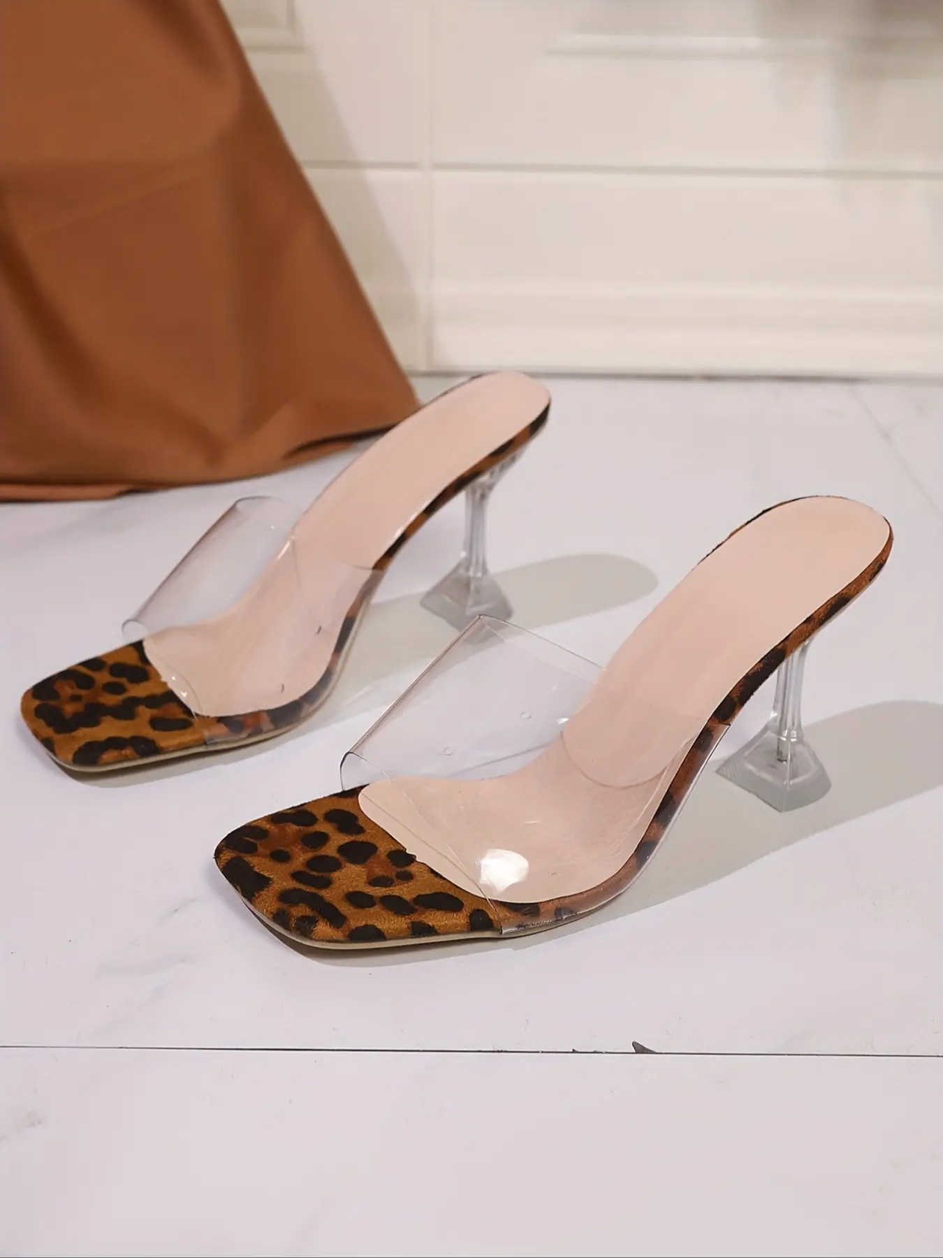 Summer New Transparent Strap Square Toe Crystal Heel Sandals, Nude Color High Heel Slippers for Women, Above Ankle Below Knee, Footwear, Strapy Sandals, Chic Summer Footwear
