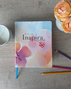 Biblia Inspira NTV con Filament (SentiPiel, Paraíso floral) (Spanish Edition) Imitation Leather