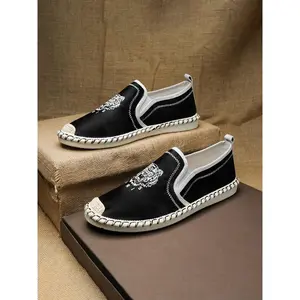 Men's Tiger Embroidery Slip on Walking Shoes, Casual Comfortable Breathable Lightweight Sports Shoes, Fashionable Sneakers for Daily WearRAIMENTRY