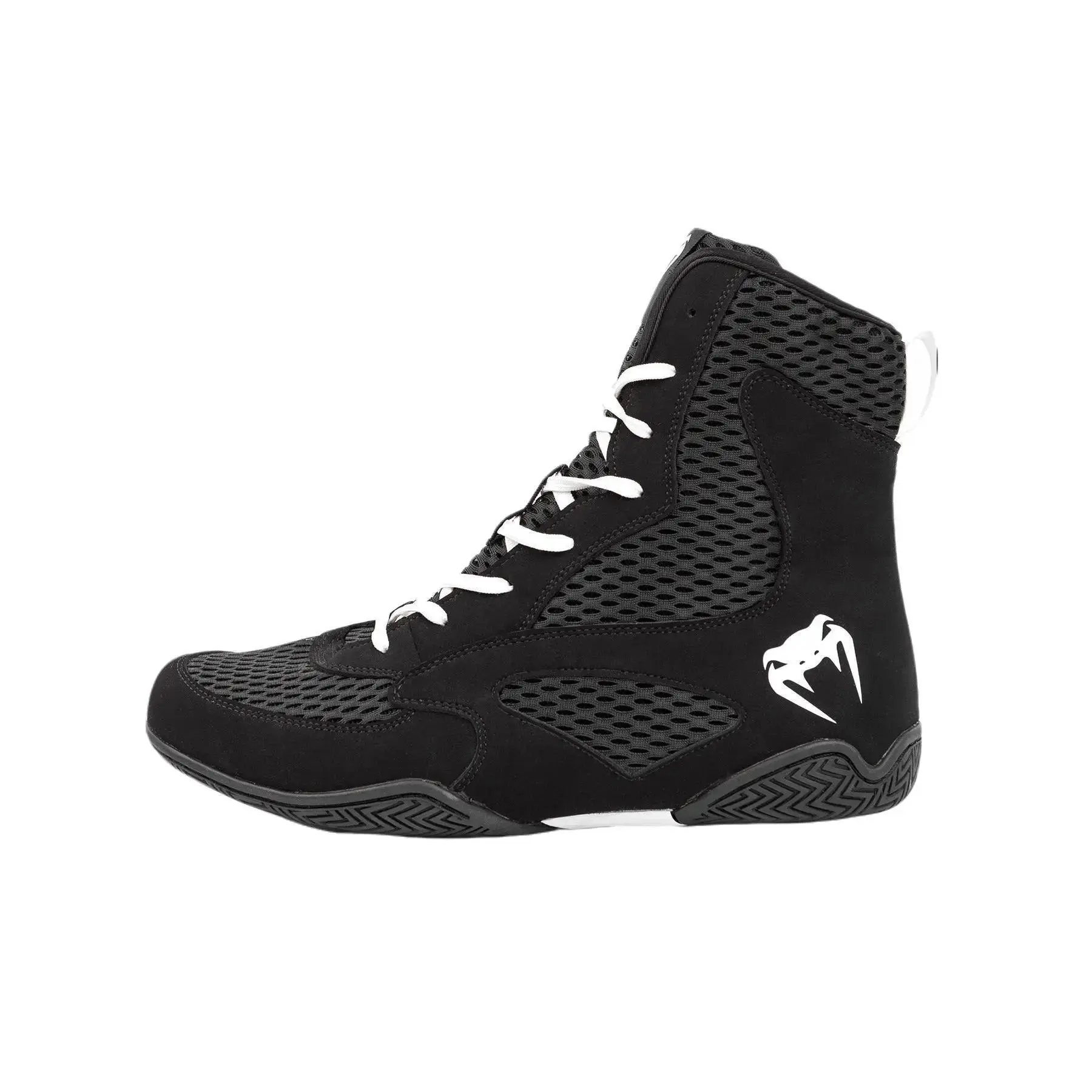 Venum Contender Boxing Shoes - Black/White Venum Contender Boxing Shoes - Black/White