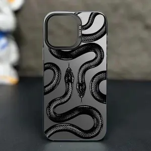 Cool black snake pattern phone case, compatible with iPhone 17 Air, 16 Pro Max, 15, 14 Plus, 13, 12, 11, XR, XS, and other models. Features a horror aesthetic design and a durable silicone protective cover for long-lasting protection.