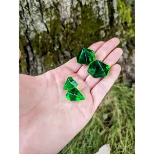 Small Custom Resin Gem Faux Emerald Gem Pointed Crystal Resin Crystal for Jewelry Making Resin Charms Magic Gems