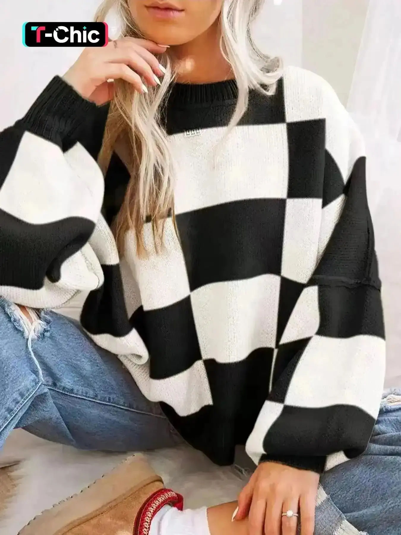 Women's Loose Fit Baggy Colorblock Checkerboard Sweater, Vintage Plaid Knit Pullover, Fall Winter Casual Round Neck Top, Elegant Patchwork Design, Knitwear Womenswear