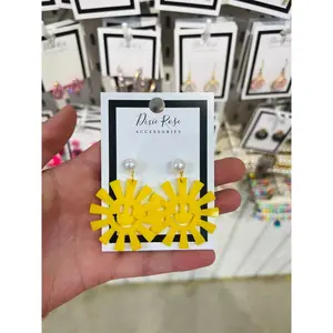 DIXIE ROSE Sunshine Smiley Earrings