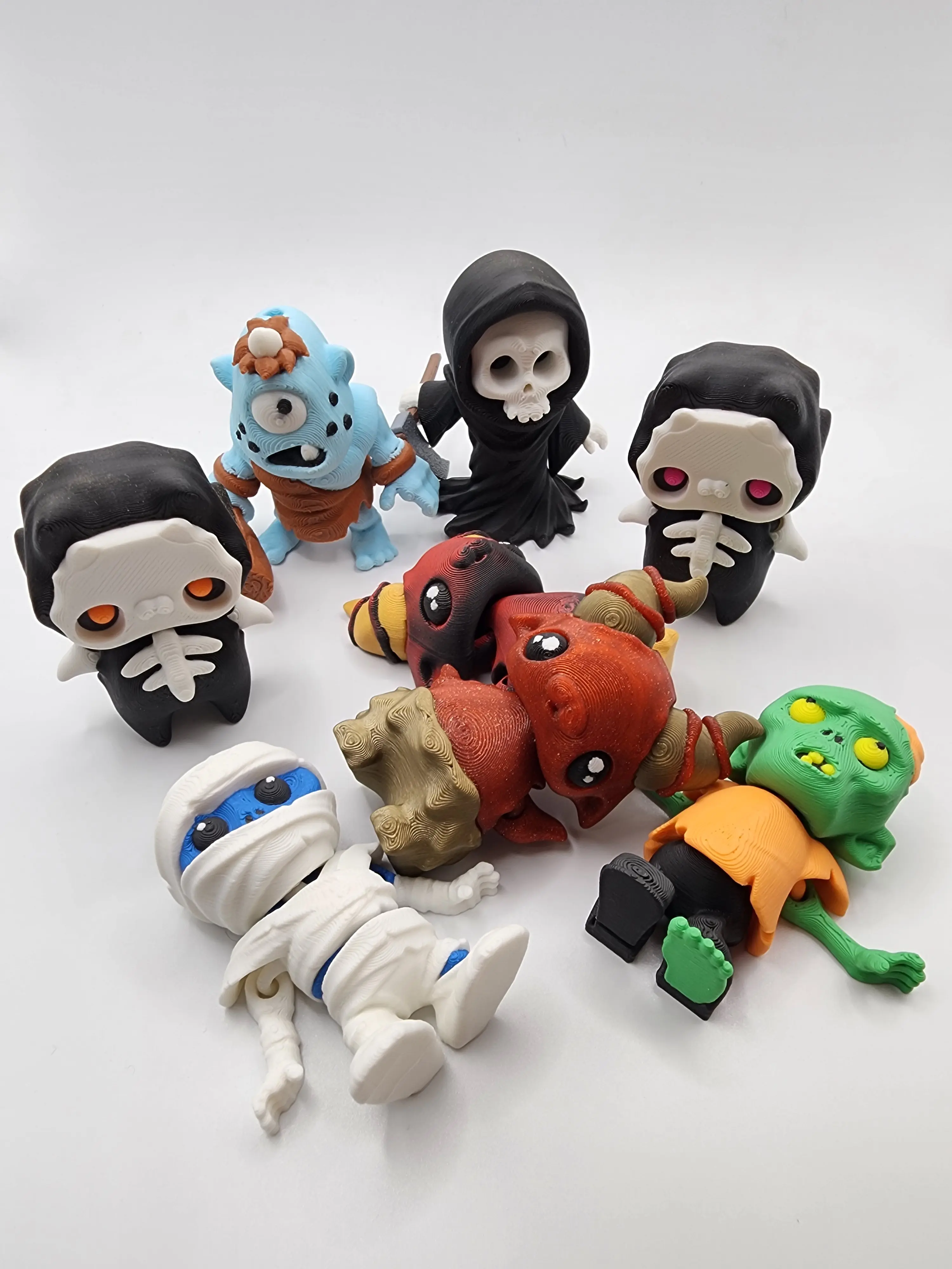 Spooky Halloween Figures| 3D Printed Articulating Flexi Fidget Spooky Halloween Figures| 3D Printed Articulating Flexi Fidget