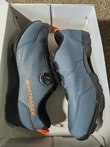 Bontrager Evoke Mountain Bike Shoe US13EU46 Blue/Orange TREK