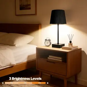 1pc Modern Pleated LED Table Lamp, Touch Control, Adjustable Brightness with Long Press in 3 Color Temperatures, USB Charging, for Indoor Use, with Base, Pleated Lampshade - Bedside Lamp Night Light