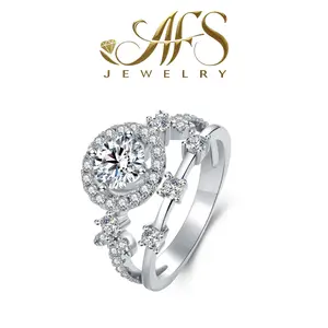 1.0 Carat Round-Cut Synthetic Moissanite Petite Luxury Ring in Sterling Silver 925 Plated for Women D Color VVS1 Clarity Brilliant Round Cut Solitaire Created Moissanite Stackable Dainty Engagement Promise Wedding Ring