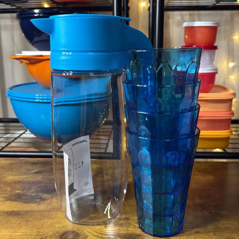 Tupperware 1.7L Cristal Pitcher and Cups Set