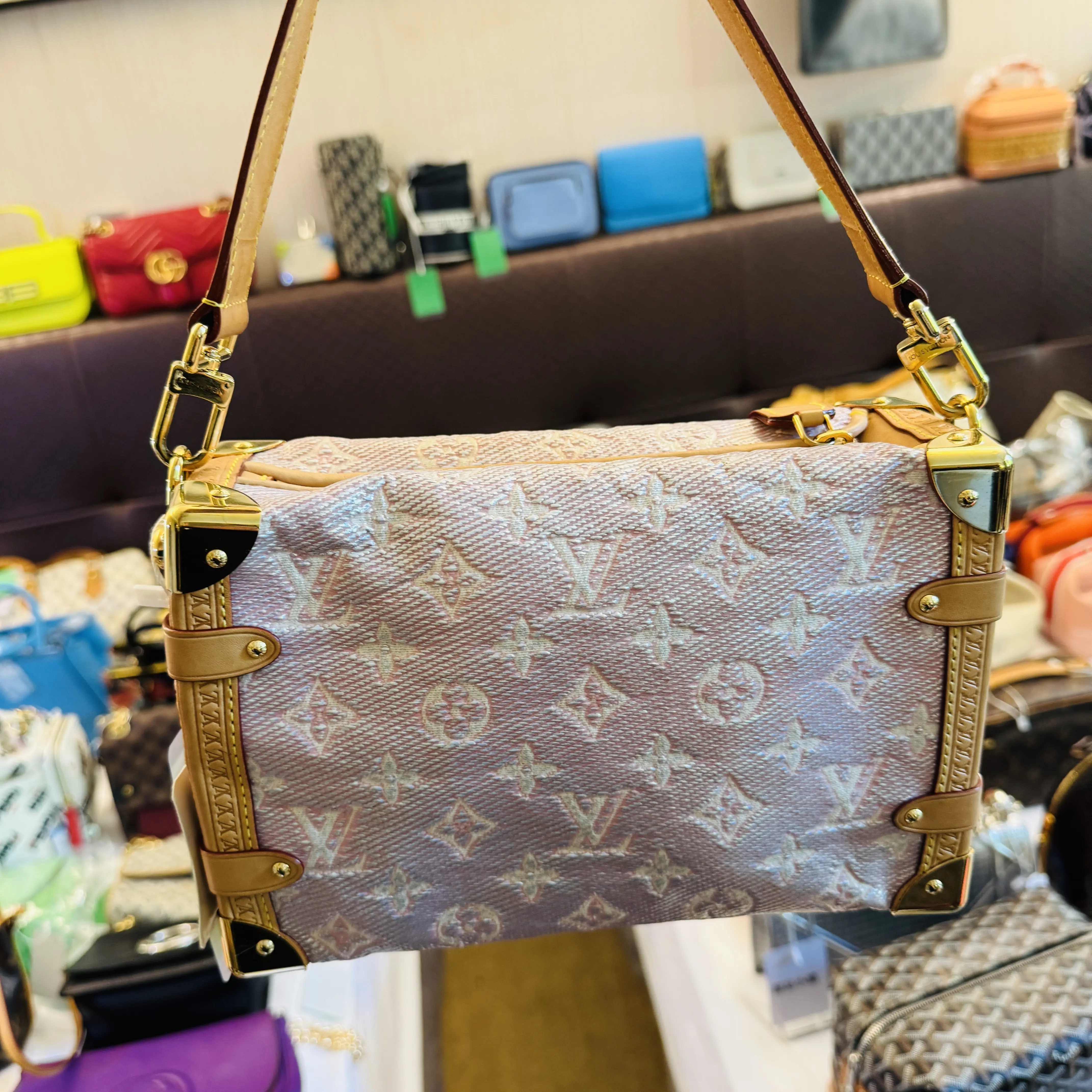 Pre-owned Louis Vuitton Leather Shoulder Bags LOUIS VUITTON