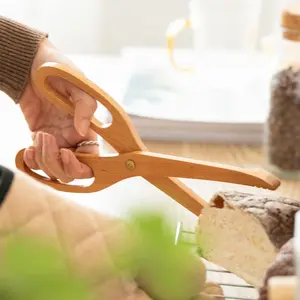 Wooden Scissors Food Clip Bread Holder, Durable Wooden Design, Perfect for Kitchen Use, Easy-To-Use Grip, Ideal for Snacks & Sandwiches, Kitchen Cooking Accessories, Kitchen Utensils Accessories