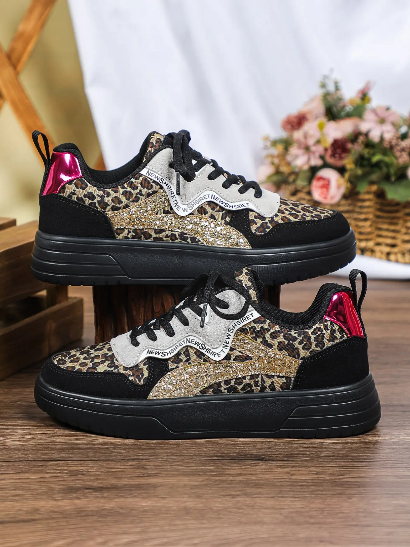 Men's Leopard Print Casual Sneakers, Low Top Breathable Comfort Shoes, Ideal for Holidays, Parties, Work, Camping, Beach, Tennis, Outdoor Activities