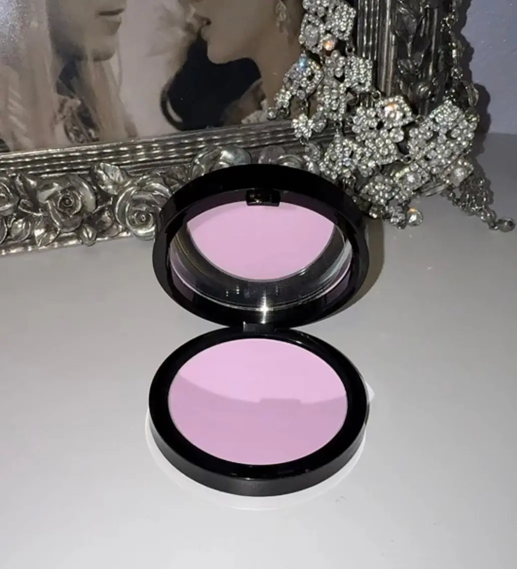 Pressed powder Pressed powder