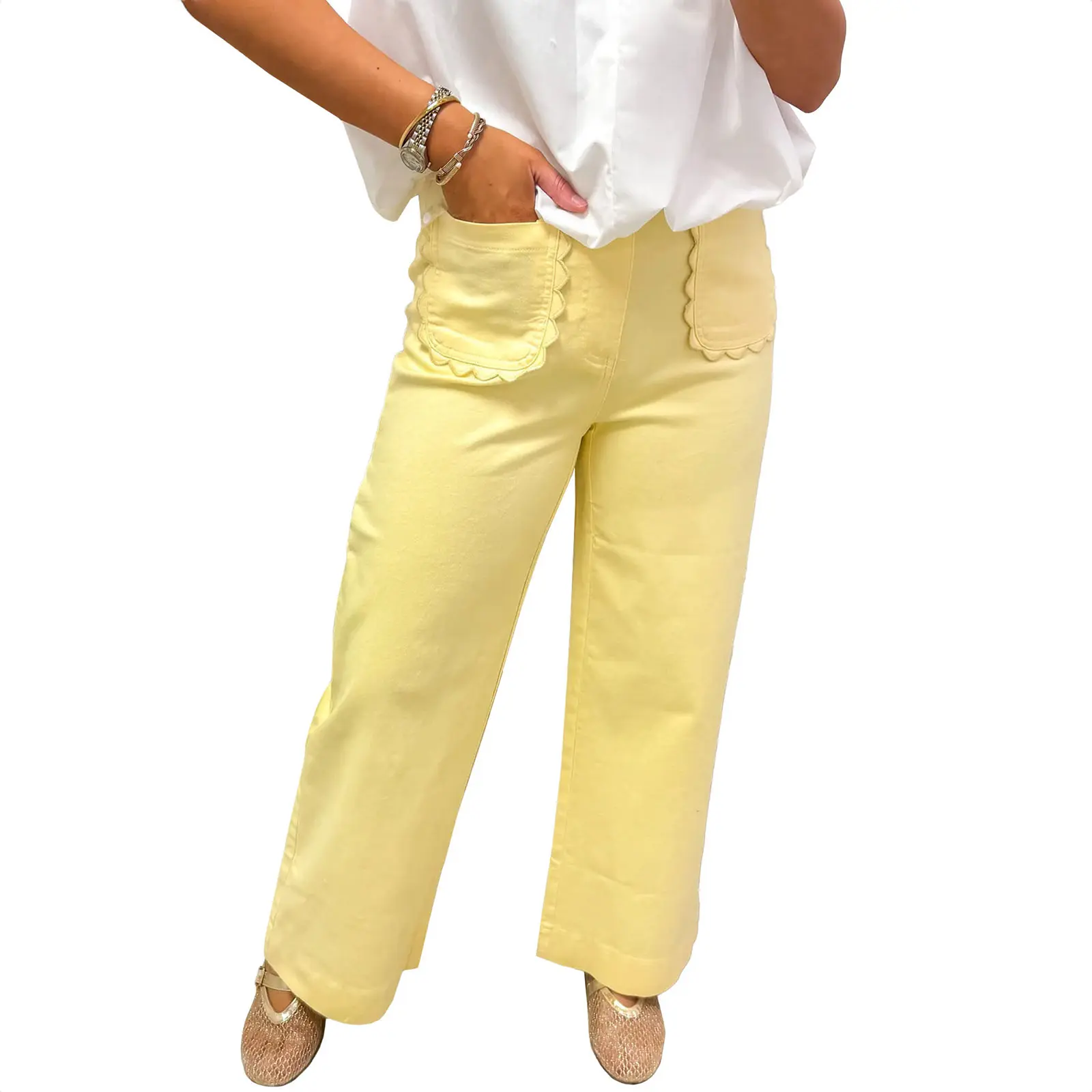 Mntaor Women's High-Waisted Yellow Scallop Pocket Denim Jeans - Cute Patch Pockets, Streetwear Womenswear Bottom for Brunch Dates, Park Strolls