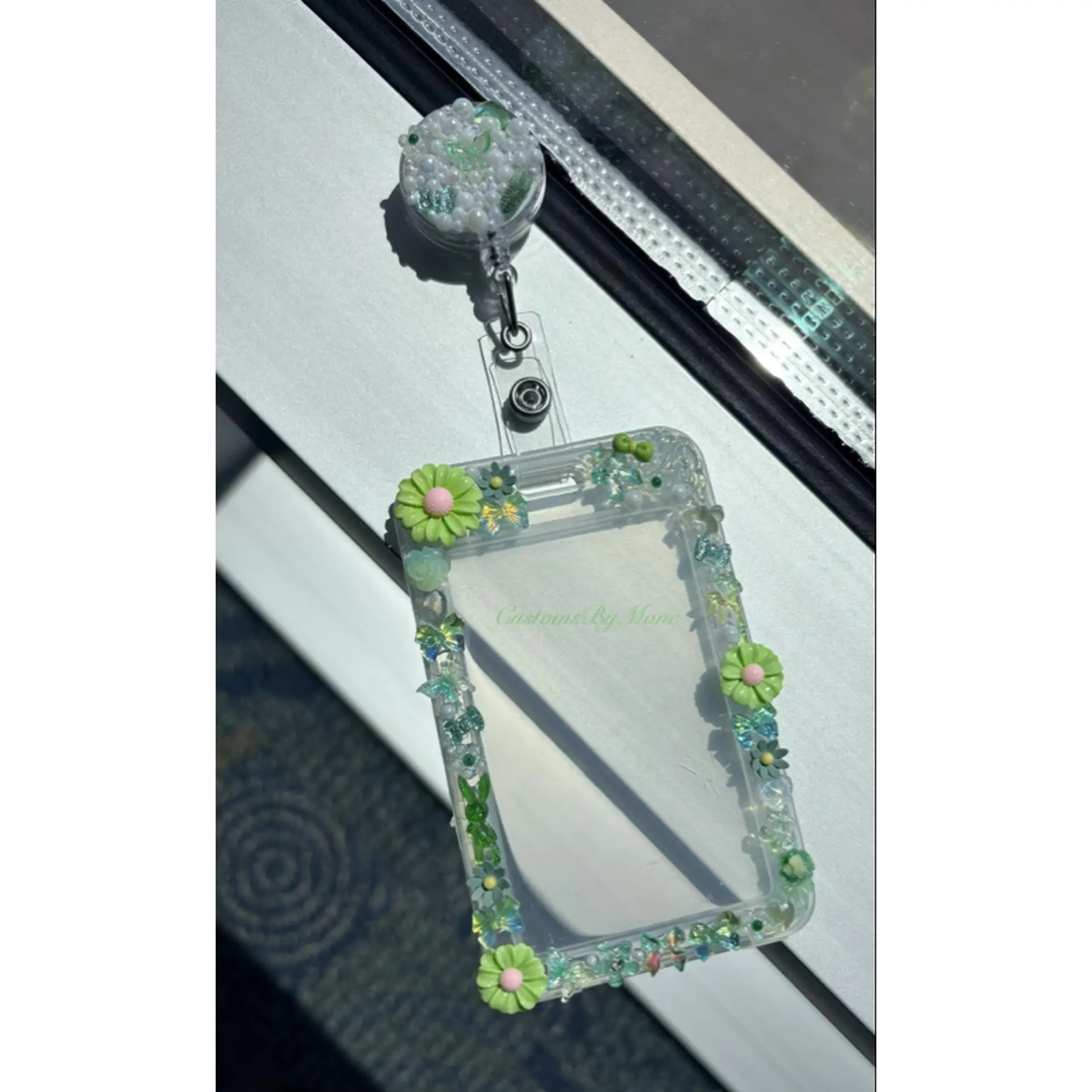 Green Freestyle Badge with Floral Design and Clear Frame