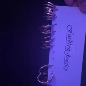 2024 New Trendy Geometric Heart Design Earrings, Faux Pearl Decorative Twist Hoop Earrings, Girl's Temperament Vintage Ear Jewelry, All-match Women Accessories for Party, Fashion Earring