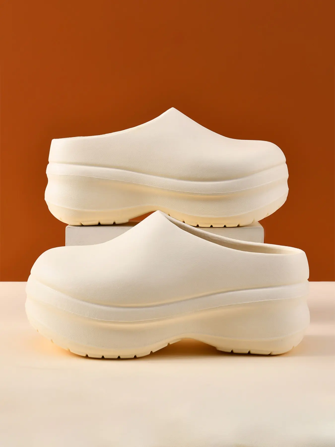 Women's Eva Chef Shoes, Non-Slip Waterproof Closed-Toe Work Shoes, Comfortable Kitchen Shoes, Memory Foam Cushioning, Ideal for Long Stands, Non Slip Clogs, Water Resistant Clogs