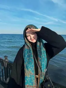 Women's Boho Style Paisley Print Long Scarf, Tassel Decor Vintage Trendy Shawl, Fashionable Scarf for Women & Girls for All Season