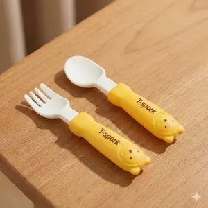 Toddler Spoon Fork Set Bear-Shaped Easy-Grip Utensils Perfect for Self-Feeding No Burden Durable PP Material Portable Storage Box Ideal for Holidays
