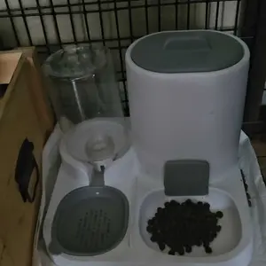 Automatic Pet Feeder and Waterer Combo, Suitable for Cats and Dogs, 2-In-1 Feeding and Drinking Fountain Cat Bowl Pet Supplies