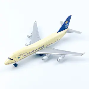 Saudi Arabian Airlines Plane Model, Airplane Model, Die-Cast Metal Aircraft Model, Collectible Item & Holiday Gift Idea, Detailed Design for Aviation Enthusiasts
