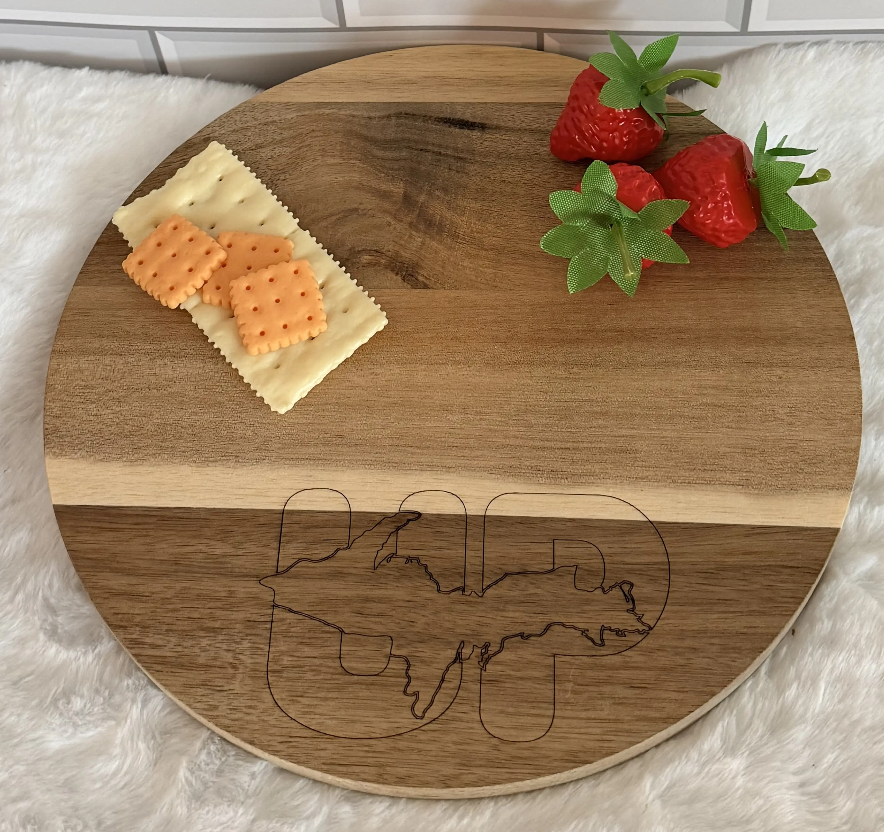 Round Bamboo Cutting Board With Engraved UP