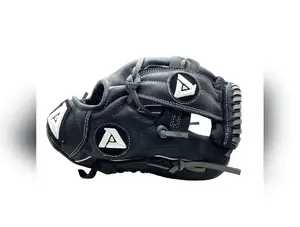 Akadema Youth Glove 10.5” In Ages 6-8