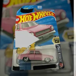 Hot wheels main line The S*mps*ns Fam*ly Car 1:64