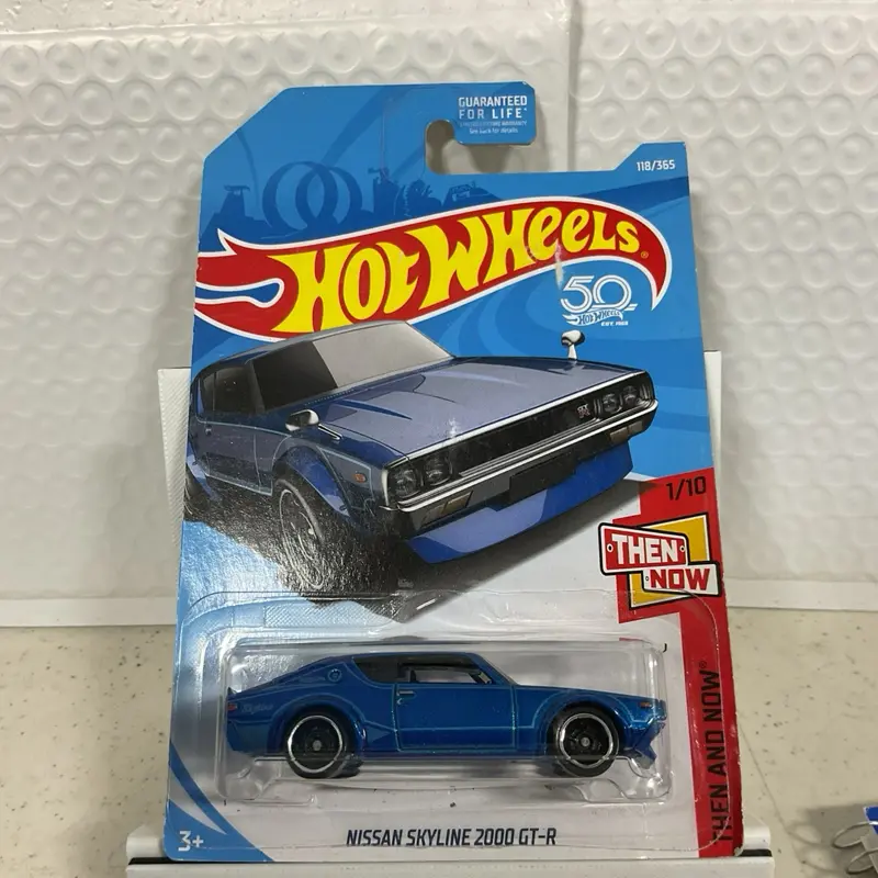 Blue 2000 Nissan Skyline GT-R Collectible Diecast Car