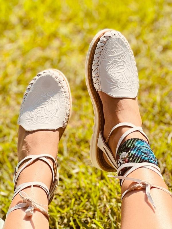 Huarache Sandal with laces boho- Hippie Mexican Style- Sandal leather Lace up cute tooled floral weeding sandal