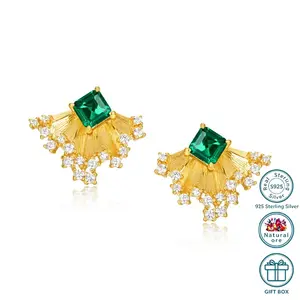 Ladies' emerald stud earrings, made of S925 sterling silver and hypoallergenic, crafted with Italian brushed technique, stylish and exquisite, perfect gift for weddings, engagements, birthdays, and anniversaries
