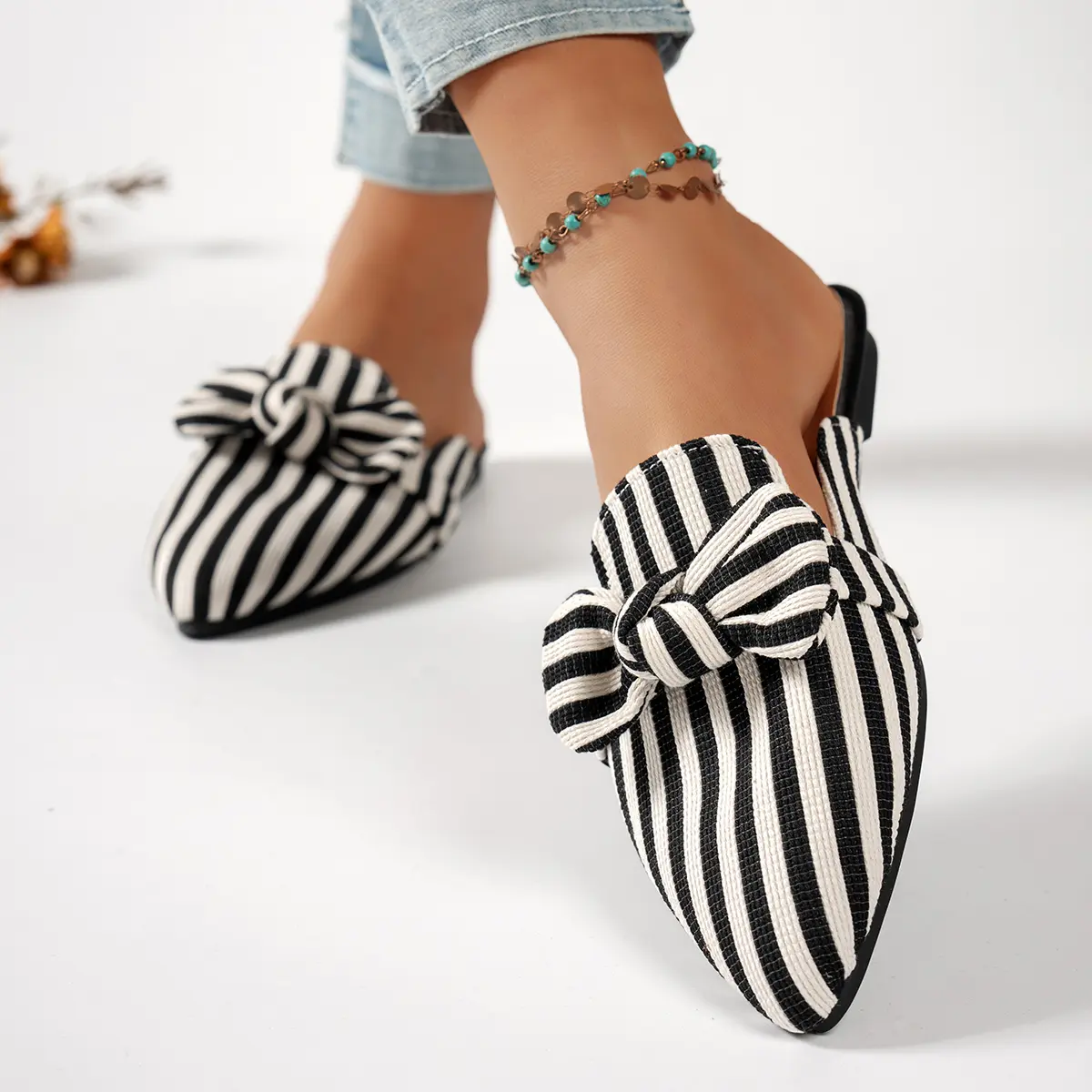 Women's Fashion Black and White Striped Bowknot Casual Trendy Mule Shoes, Casual Comfortable Backless Slippers for Daily Wear, Female All-match Pointed Toe Slippers for Daily Wear, Girl, Bowknot Design Flats, Versatile Fashion Shoes, Flat Sole Mules