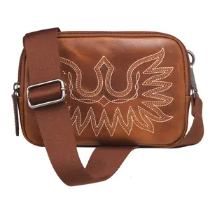A770016702 Ariat Women's Casanova Collection Leather Belt Bag - Brown