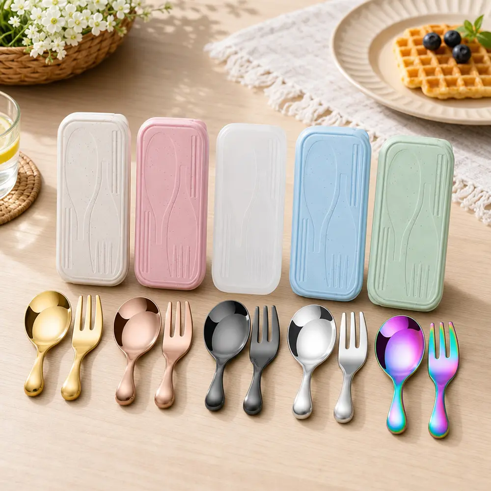 5 set Portable Stainless Steel Spoon and Fork Utensil Set with Wheat Straw Storage Case, Mini Reusable Travel Cutlery Set, Short Handle Metal Fork Spoon for Kids, Student Lunch Box, Camping Picnic Outdoor Travel
