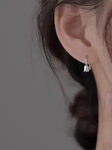 Tulip Flower Ear Cuff Earrings, French Elegant Vintage Style, Oxidation-Resistant Silver Color, Hypoallergenic Design, Perfect Gift
