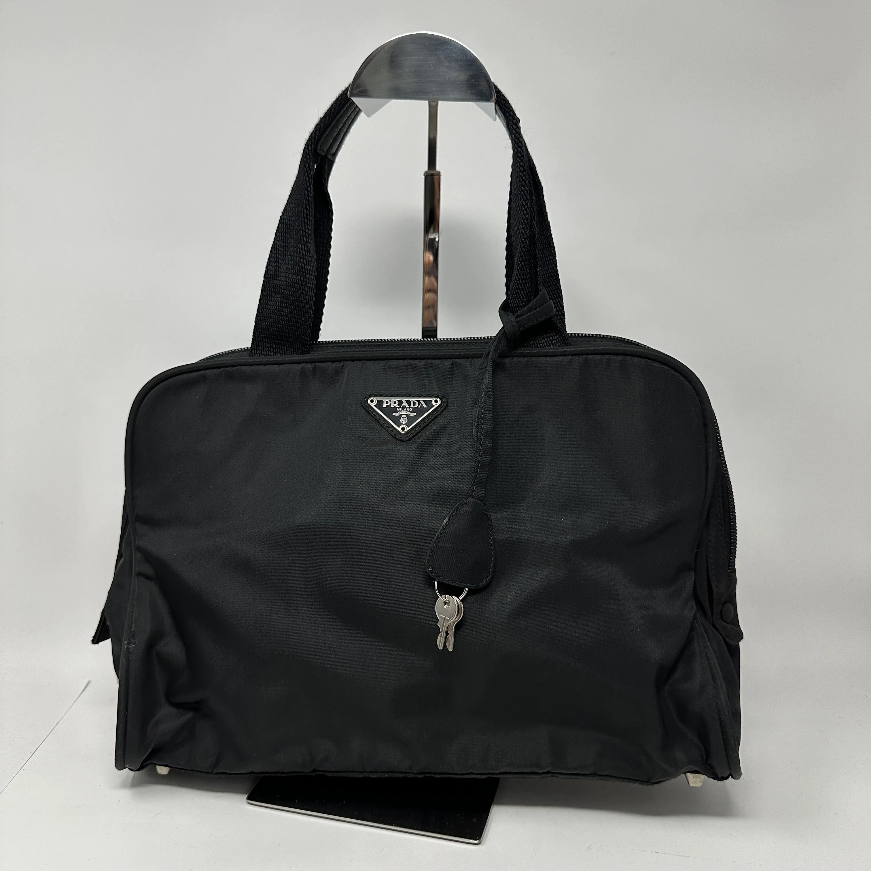 Pre-owned PRADA Nylon Top handle bags tessuto handbag