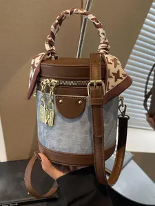 Fashionable Cylindrical Bucket Bag, Women's Crossbody Bag, Commuter Crossbody Bag, Casual Versatile Zipper Shoulder Bag for Daily Commuting and Shopping