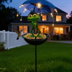Solar Outdoor Bird Feeder Frog with Umbrella Bird Feeder IP44 Solar Garden Light Hummingbird Feeder Frog Sculpture Yard Lawn Art Decor Perfect Easter Room Decor Solar Garden Lamp Gifts for Mom Wife Daughter Solar Camping Lights No Electricity Needed