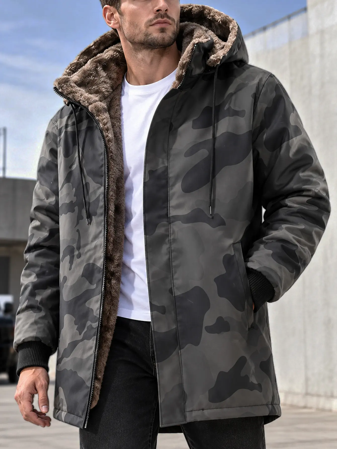 Men’s Fitted Camouflage Fabric Jacket - Outdoor Warmth Outerwear with Plush Lining, Full-Zipper Closure, Drawstring Hood, Ribbed Cuffs, Thick Cotton for Autumn/Winter