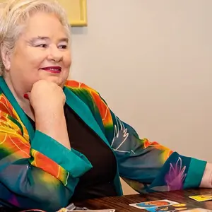 Spell-binding accurate insightful analytic MODE of Cosmic Therapy Sessions with Paula Andrea Pyle, Founder/Director.  Self-inquiry and exploration at its finest! “YOU”are the most important subject there is to investigate, study and examine. Who are you?
