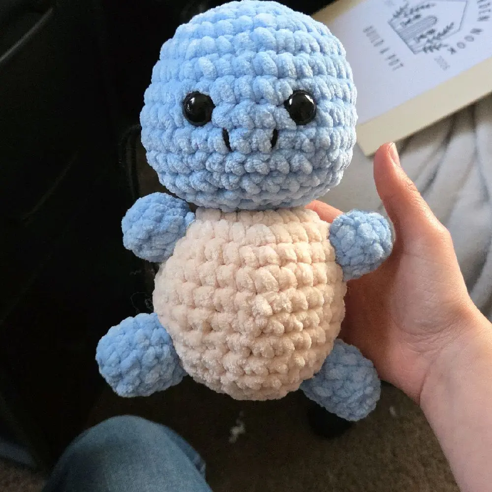 Squirtle Pokemon Crochet Amigurumi - Adorable Blue and Beige Handmade Toy - Perfect for Collectors and Pokemon Fans
