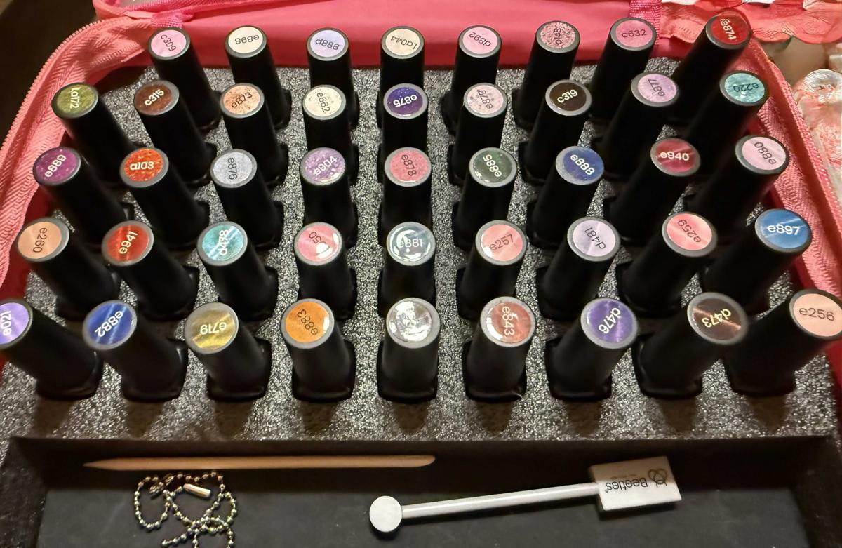 Item: 100 Colors Gel Nail Polish Set-D
