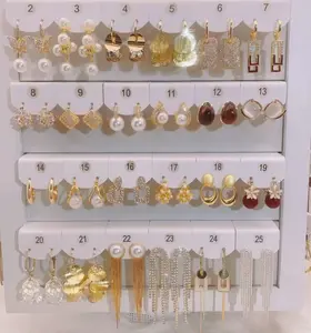 BHY01 Sparkling Heart Zircon Earrings Women's Niche Light Luxury Trendy Fashion Accessory Exquisite Modern Design for Wardrobe 100 Unique Styles Versatile Stylish Options