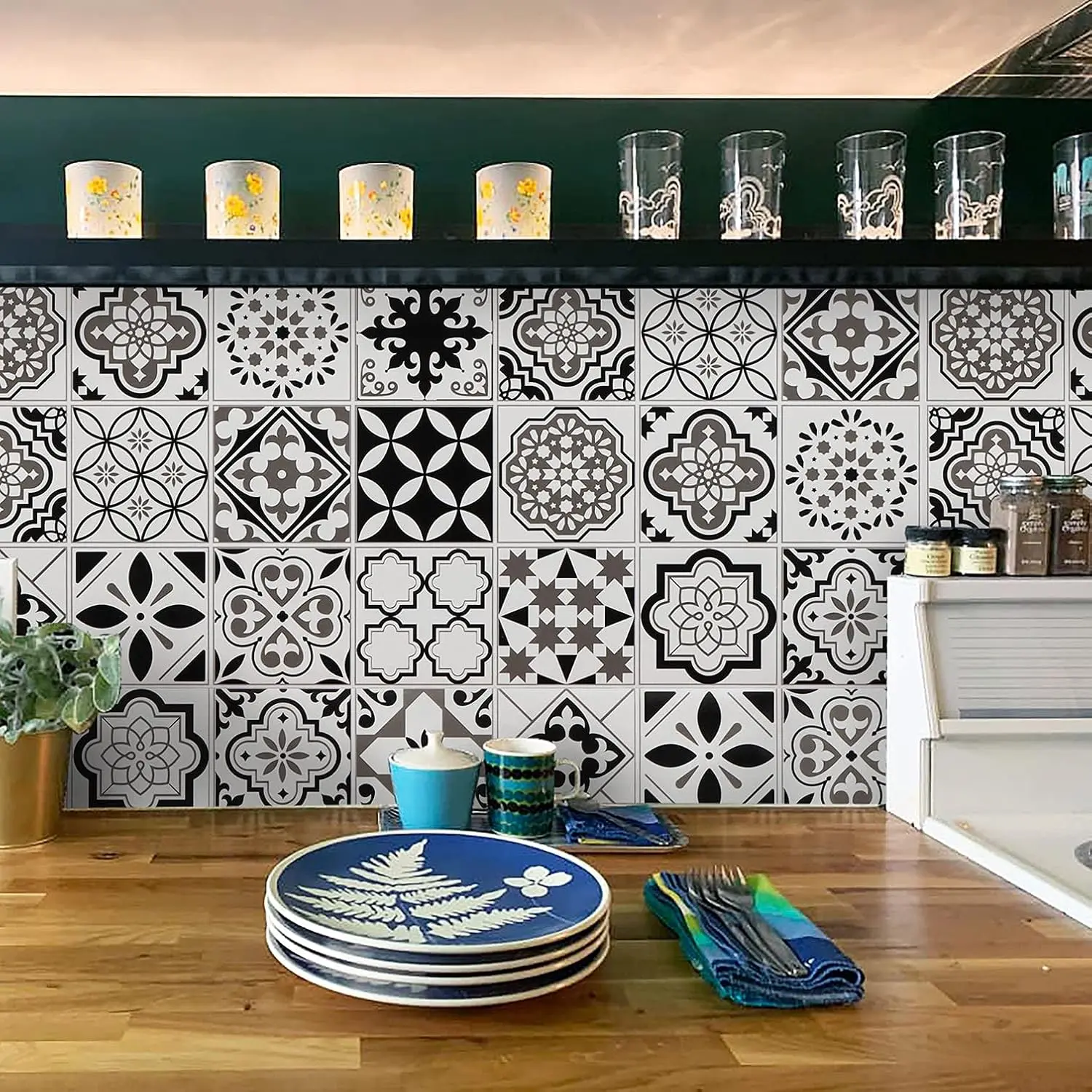 Thick Glossy Black White Contact Paper Tile Adhesive Film Wallpaper, Removable Auto-Adhesive Vinyl Film for Kitchen Backsplash, 17.7"x78.7" Wall Covering for Bathroom, Auto-Adhesive Wallpaper