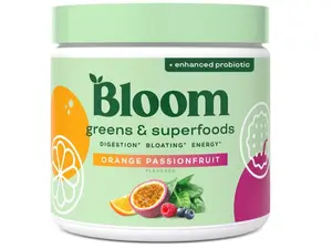 Bloom Nutrition Superfood Greens Powder, Digestive Enzymes with Probiotics and Prebiotics, Gut Health, Bloating Relief for Women, Chlorella, Juice Mix w/Beet Root Powder, 30 SVG, Orange Passionfruit